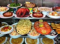 /album/fotogaleria-inicio/id-260-las-tapas-tipica-comida-madrilena-jpg/